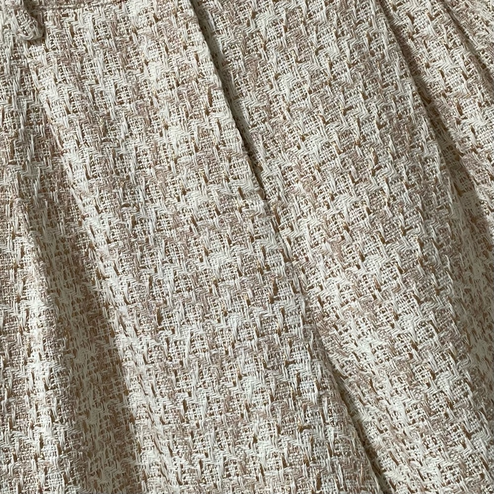 NWT Avec Les Filles Anthropologie Cream Gold Tweed Pleated Shorts Casual - Picture 5 of 9